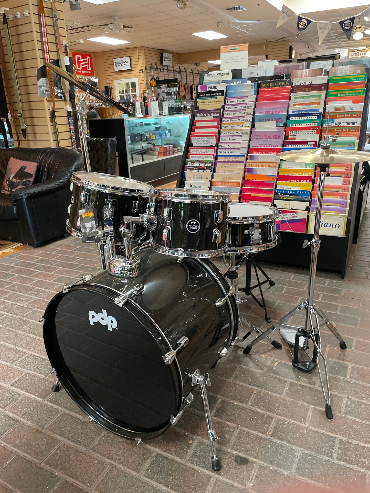 CENTERstage Drum Set, 5pc, 22" Black Sparkle