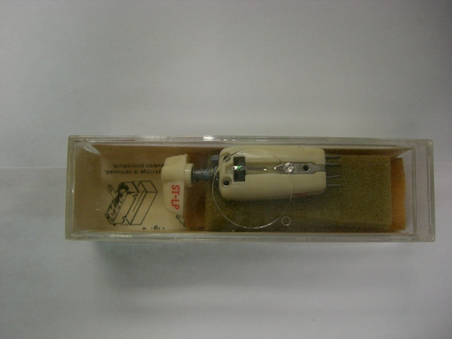 Vintage 5442D Electro Voice Ceramic Phonograph Cartridge and Diamond Needle