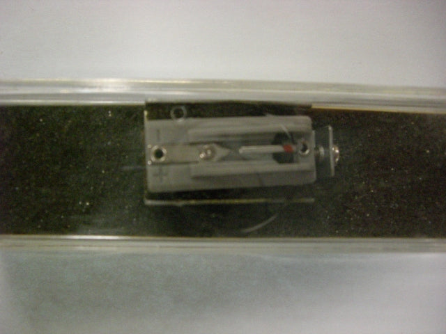 Vintage 5445 Electro Voice Ceramic Phonograph Cartridge and Needle
