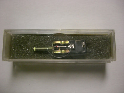 Vintage 68 Electro Voice Ceramic Phonograph Cartridge and Needle