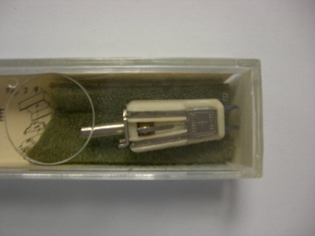Vintage 88 Electro Voice Ceramic Phonograph Cartridge and Needle