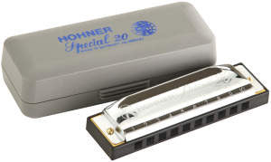 560 Hohner Special 20 Harmonica